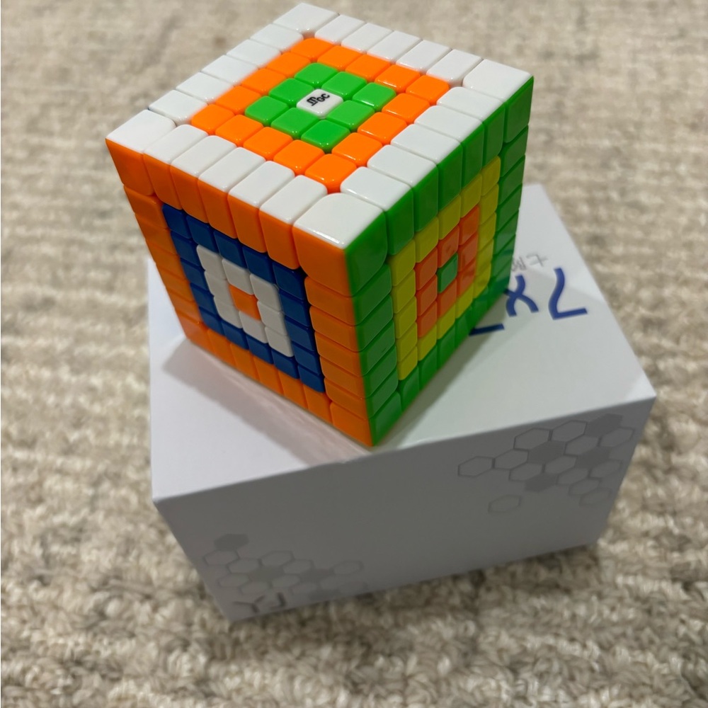 GAN Cube with Blue Pouch - Picture 5 of 13
